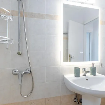 Caruana Living Айя-Анна